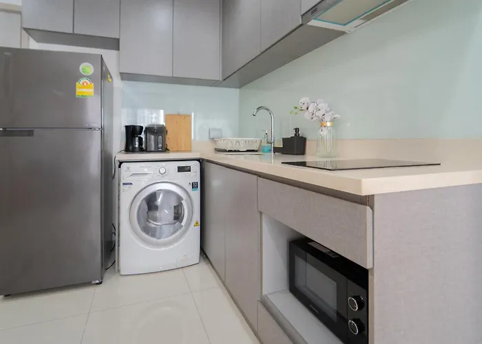 Modern 2br Thong Lo Bts With Pool, Gym Sauna