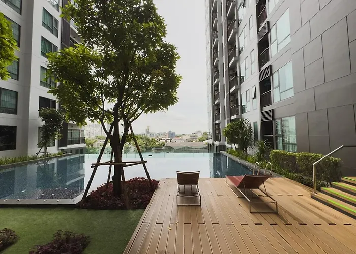 アパート Modern 2br Thong Lo Bts With Pool, Gym Sauna バンコク都